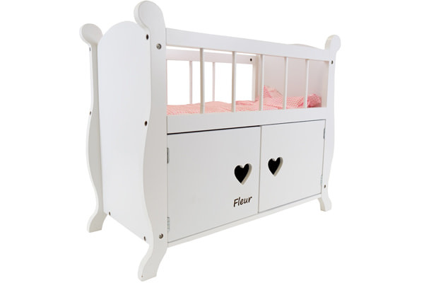 Personaliseer het poppenbedje