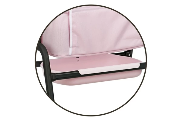 Handige opbergbak onder het bedje