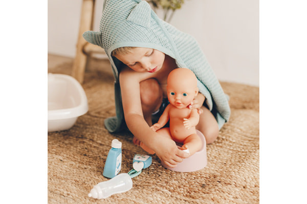 Zet de pop op het potje